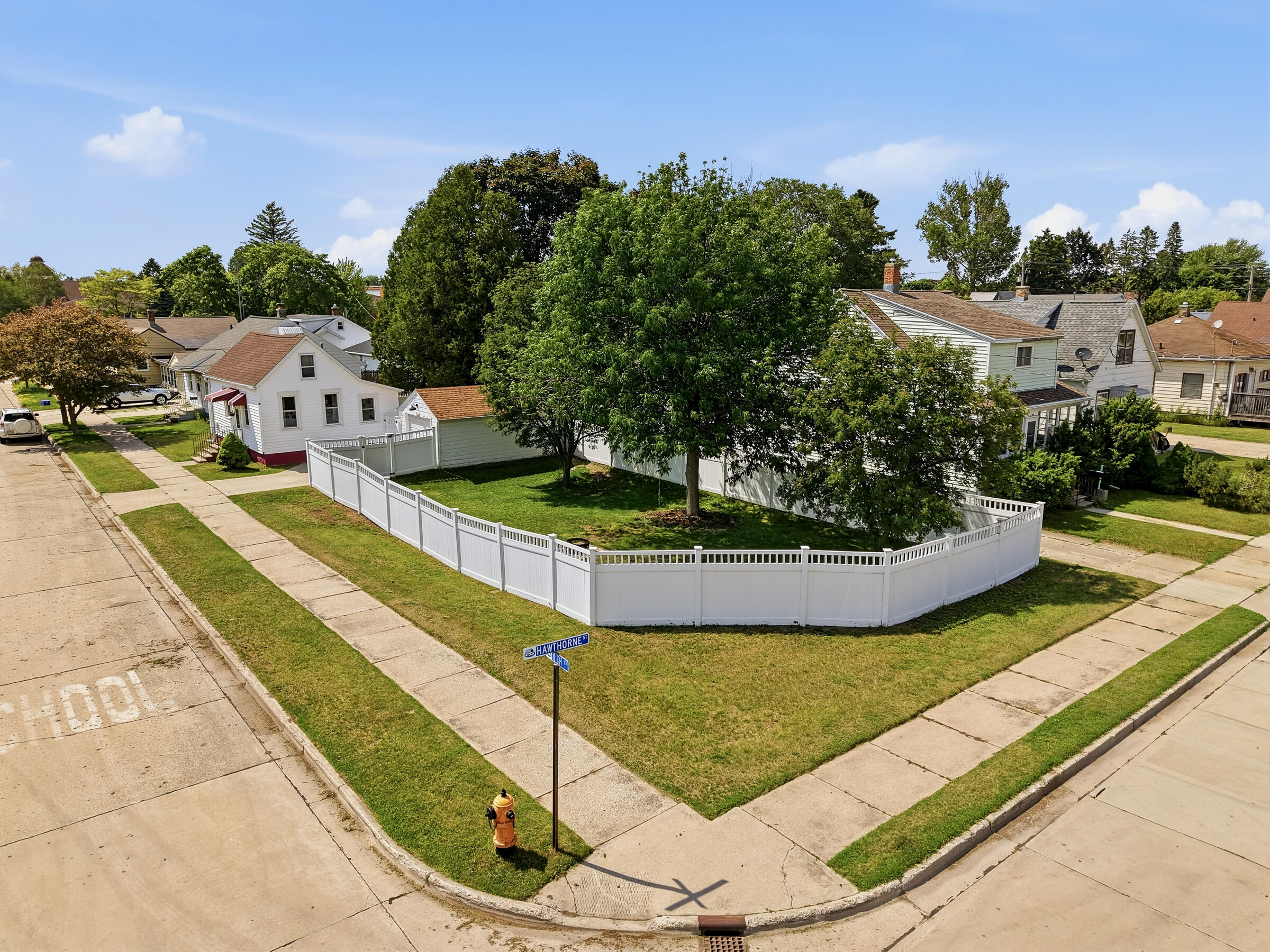 2104 11th Street Two Rivers, WI 54241 - Photo 23 of 30 210411thSt-24