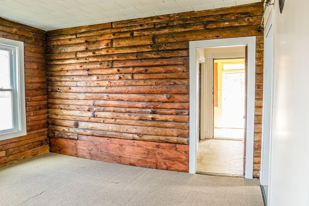 26 Summit Avenue Athol, MA 01331 - Photo 10 of 30 a view of dresser and window