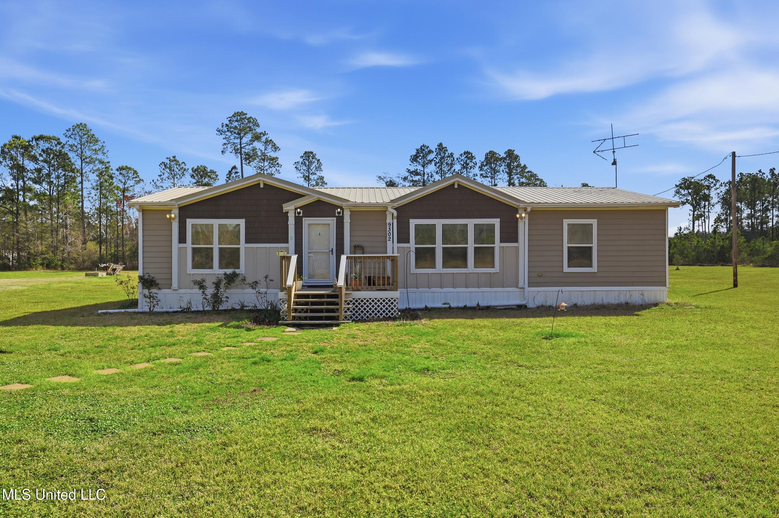9302 Seaman Road Vancleave, MS 39565 - Photo 16 of 60 r6__9611