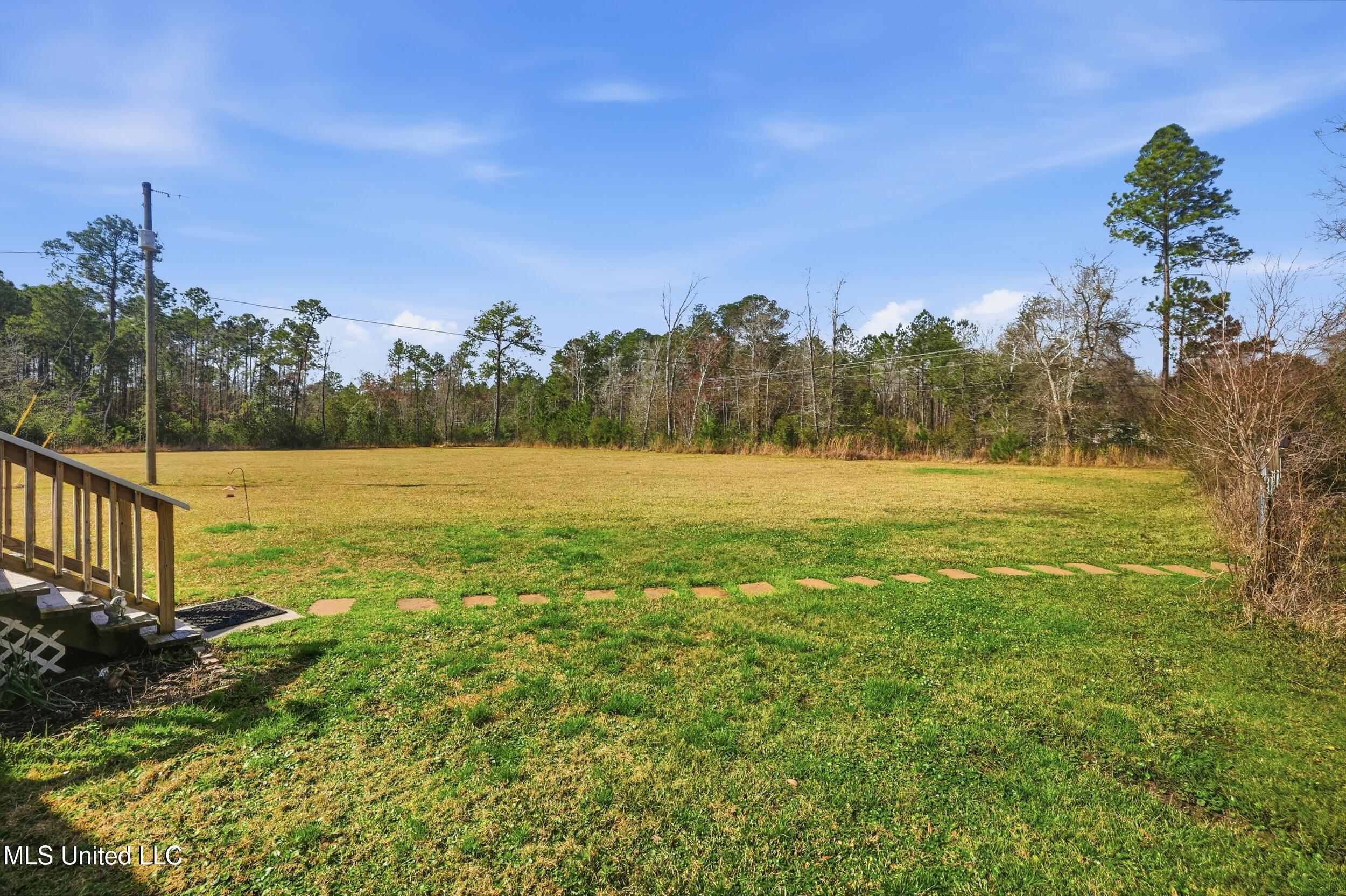 9302 Seaman Road Vancleave, MS 39565 - Photo 18 of 60 r6__9621