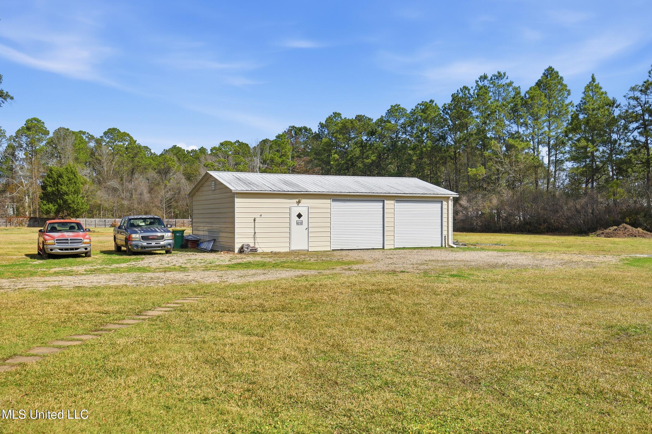 9302 Seaman Road Vancleave, MS 39565 - Photo 31 of 60 r6__9686