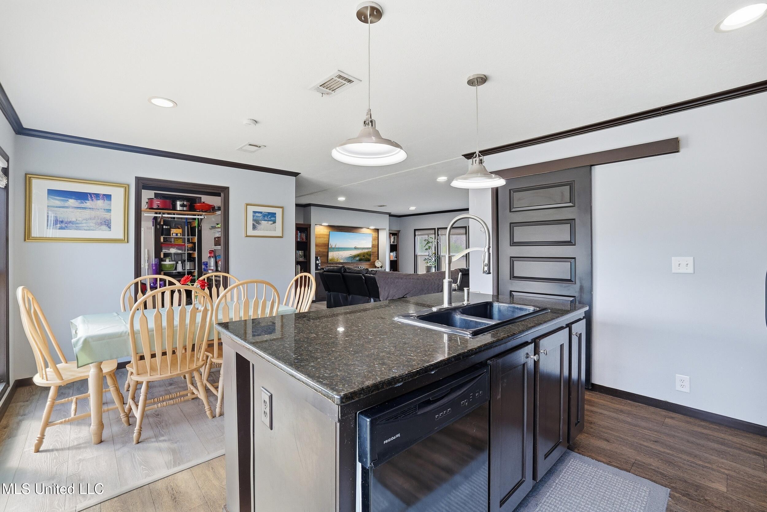 9302 Seaman Road Vancleave, MS 39565 - Photo 41 of 60 r6__9736