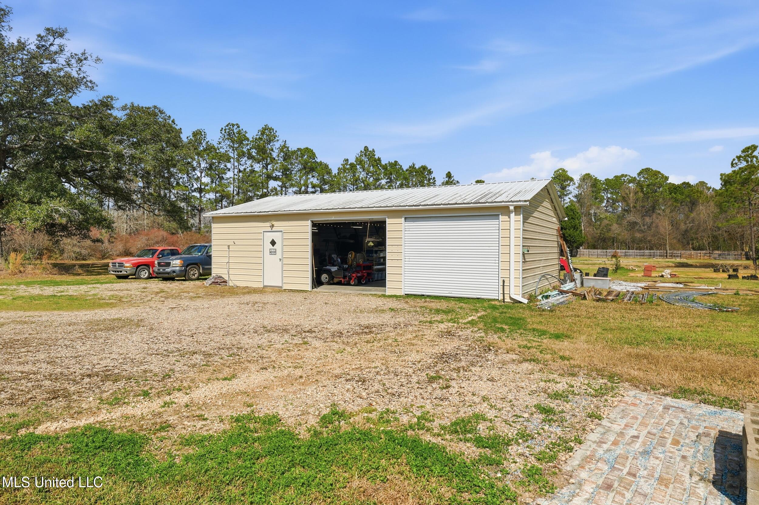 9302 Seaman Road Vancleave, MS 39565 - Photo 55 of 60 r6__9817
