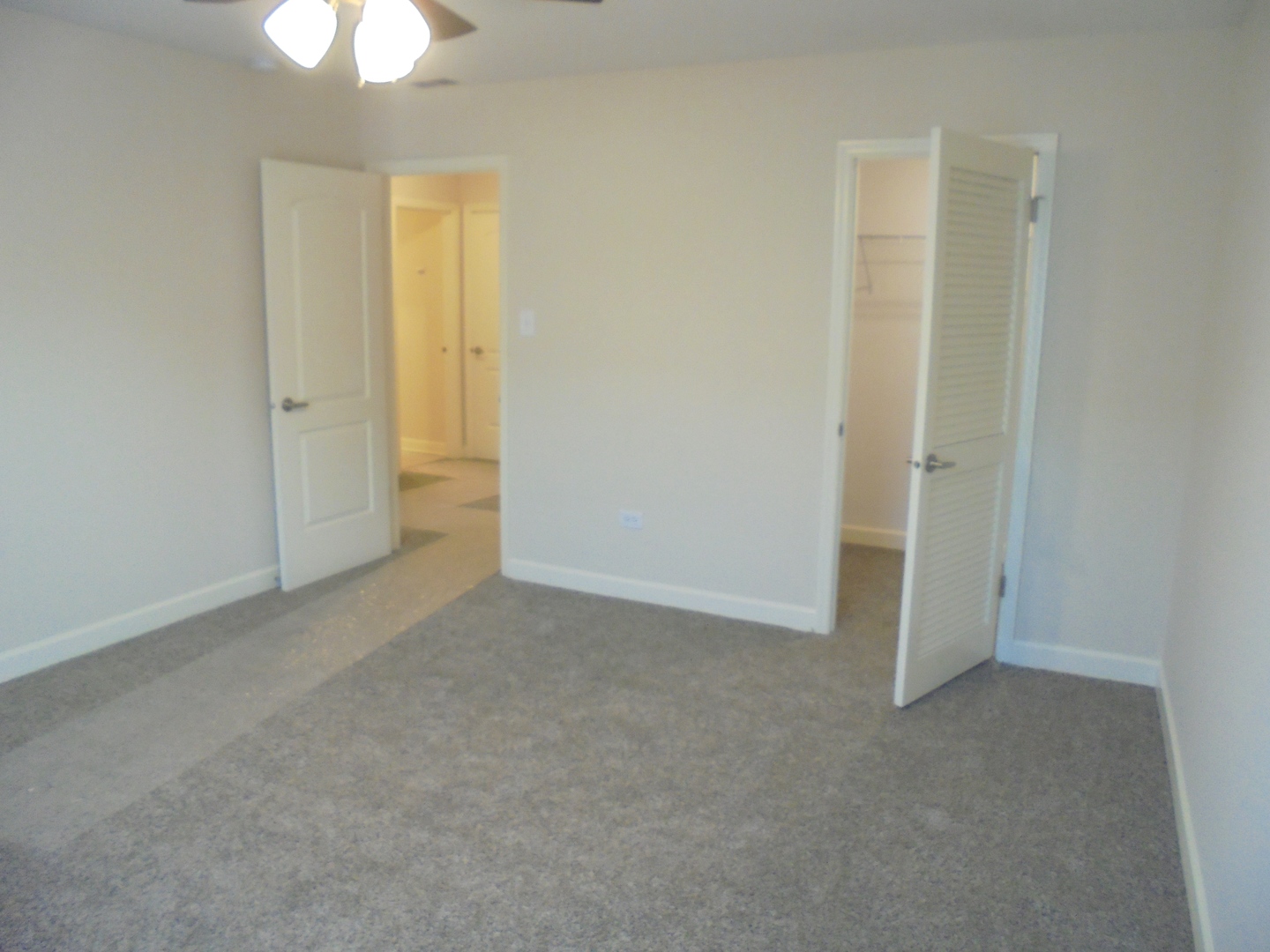 9836 Sayre Avenue, Unit 13 Chicago Ridge, IL 60415 - Photo 15 of 26 Gallery Image 15
