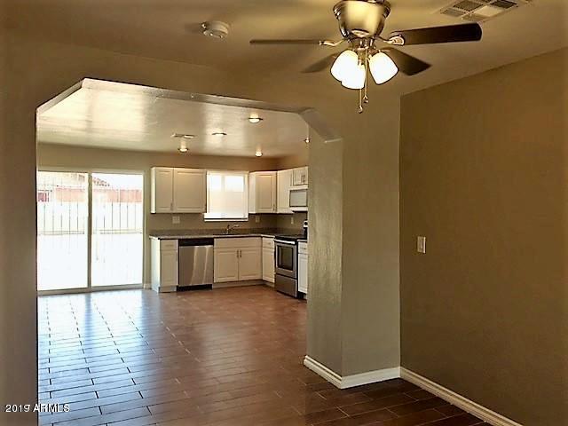2757 East Chipman Road Phoenix, AZ 85040 - Photo 3 of 12 fullsizeoutput_b