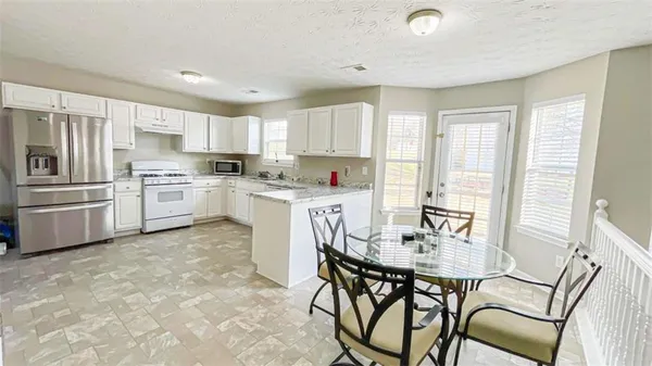 $319,999 | 80 Greenway Drive, Covington, GA 30016