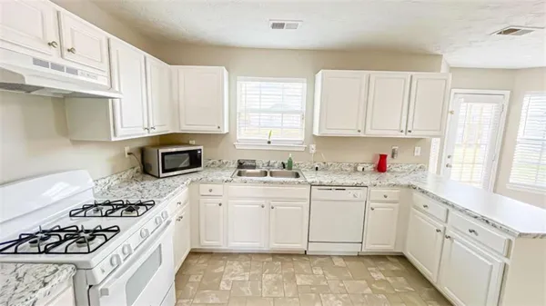 $319,999 | 80 Greenway Drive, Covington, GA 30016