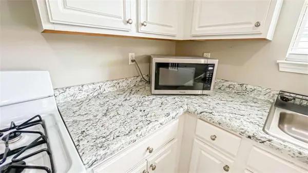 $319,999 | 80 Greenway Drive, Covington, GA 30016