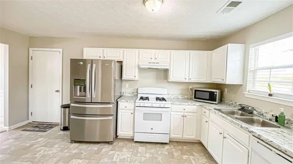 $319,999 | 80 Greenway Drive, Covington, GA 30016