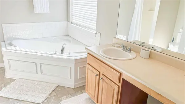 $319,999 | 80 Greenway Drive, Covington, GA 30016