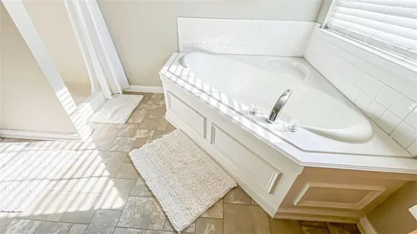 $319,999 | 80 Greenway Drive, Covington, GA 30016