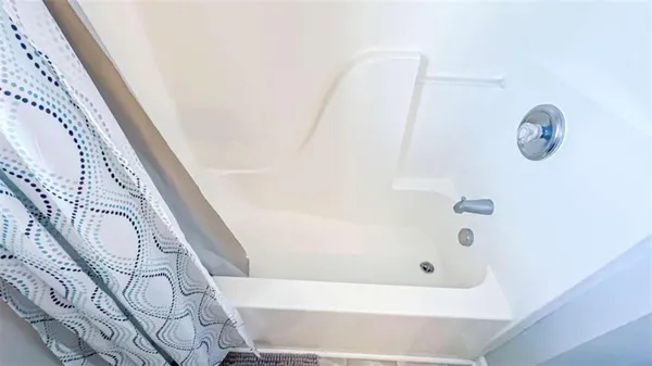 $319,999 | 80 Greenway Drive, Covington, GA 30016