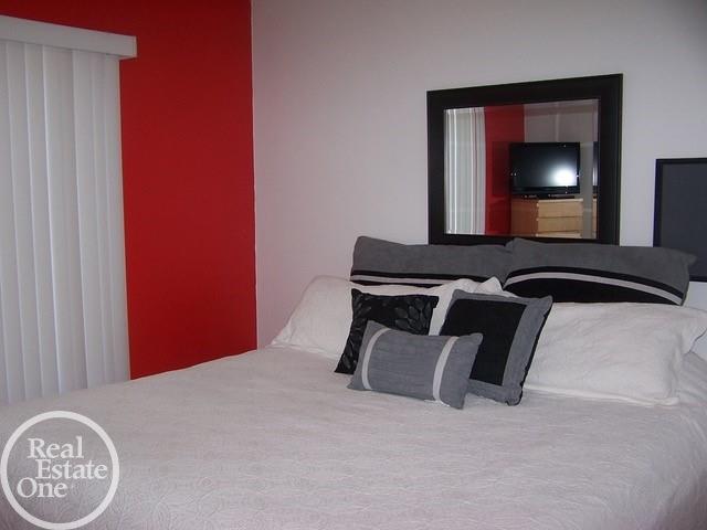 49248 Monte Road New Baltimore, MI 48047 - Photo 36 of 54 31360643-35.JPG