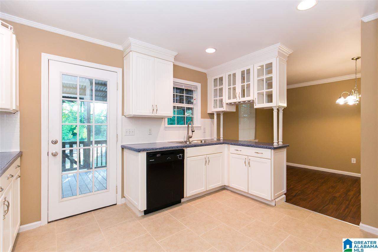 1074 Sunhill Road Northwest Birmingham, AL 35215 - Photo 11 of 39