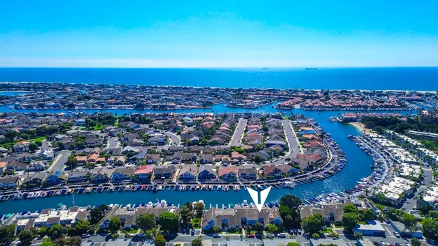 $2,395,000 | 3476 Windspun Drive, Huntington Beach, CA 92649