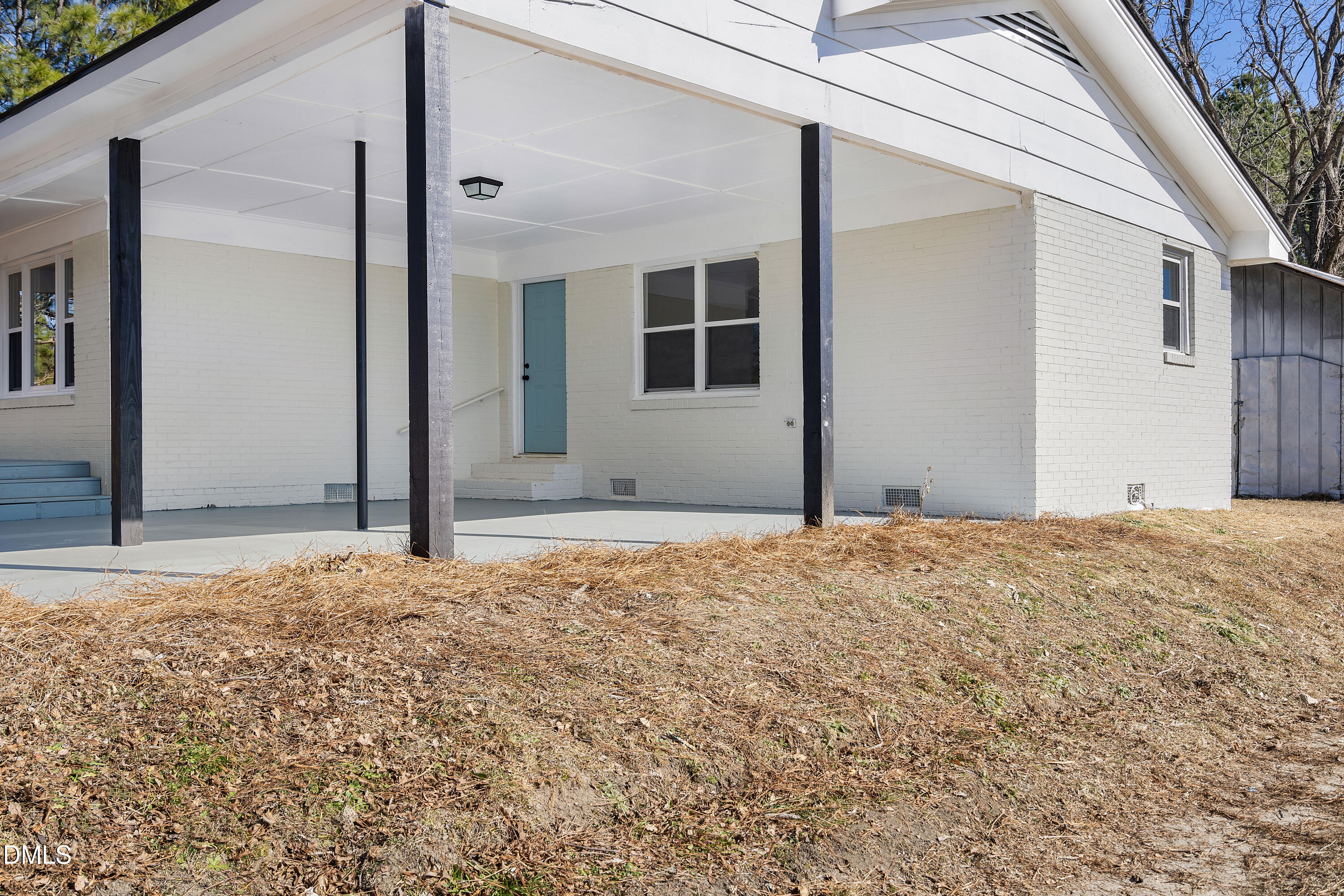 231 Faith Church Road Four Oaks, NC 27524 - Photo 5 of 47 a backyard of a house
