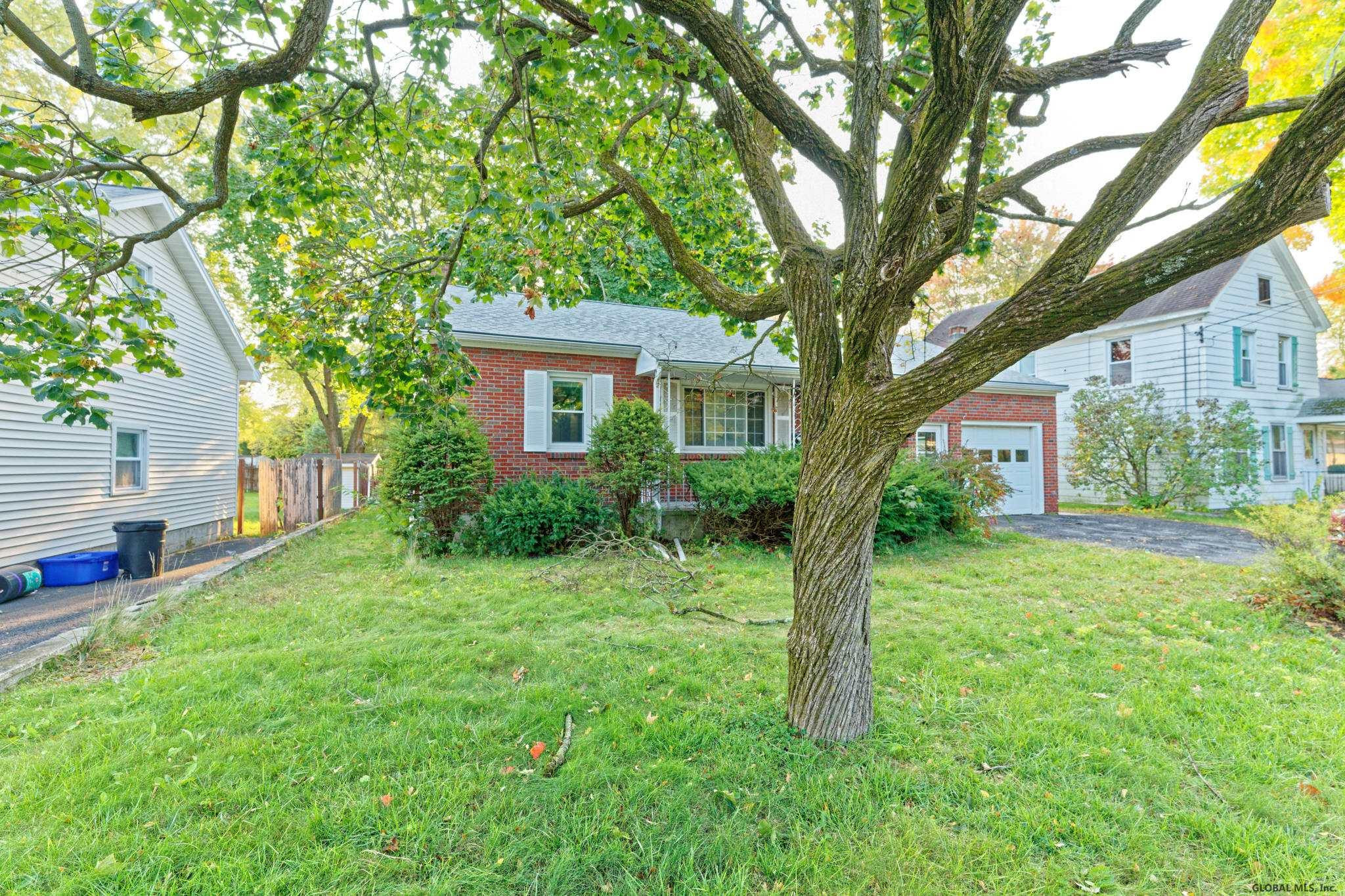 524 Kings Road Schenectady, NY 12304 - Photo 3 of 31 Photo 3