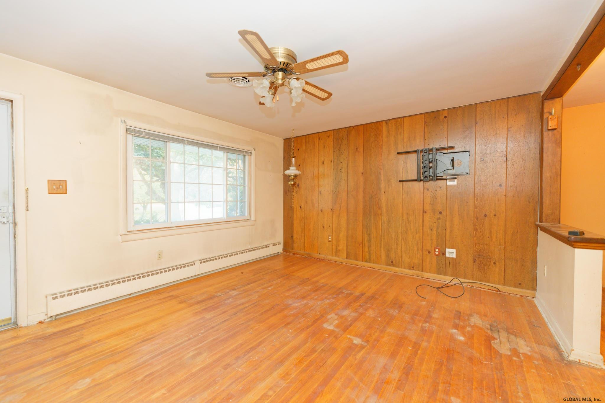 524 Kings Road Schenectady, NY 12304 - Photo 7 of 31 Photo 7
