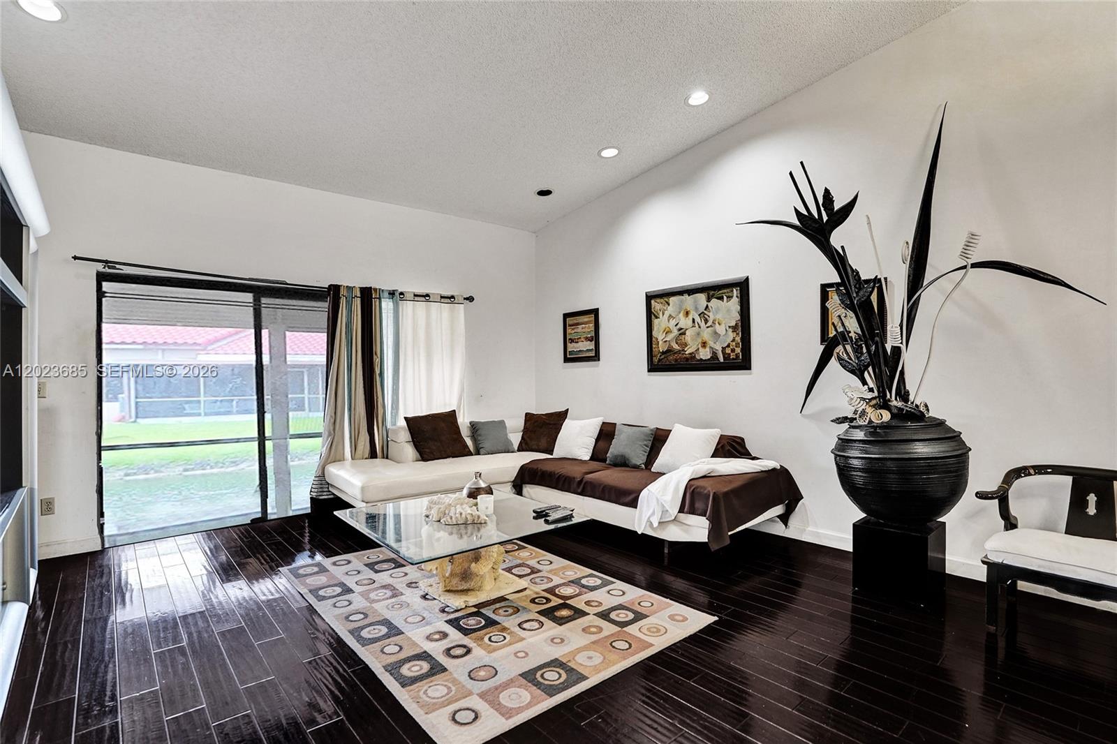 3273 Inverrary Boulevard West Lauderhill, FL 33319 - Photo 5 of 29