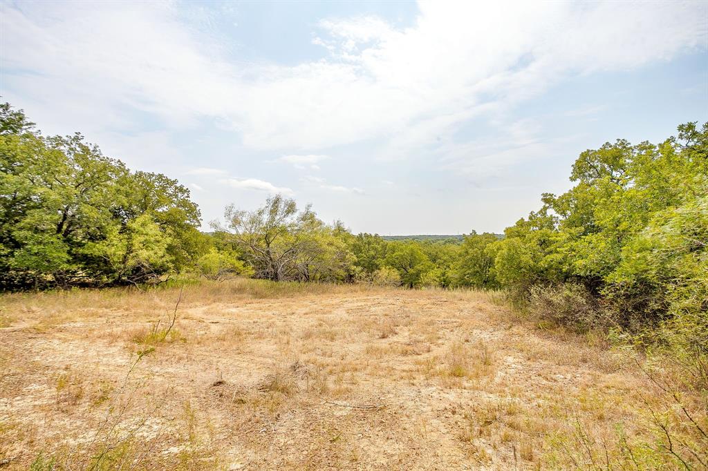205 Pheasant Run Court Sunset, TX 76270 - Photo 5 of 28 a view of an ocean