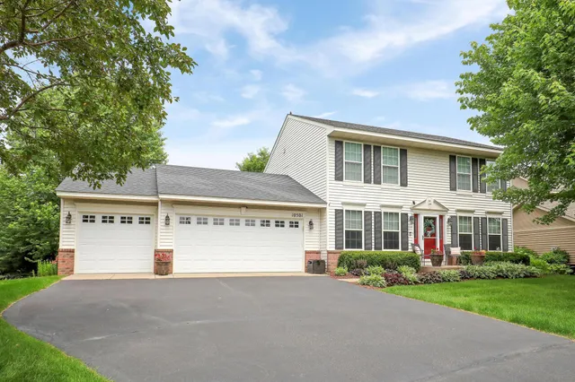 $425,000 | 10501 183rd Avenue Northwest, Elk River, MN 55330