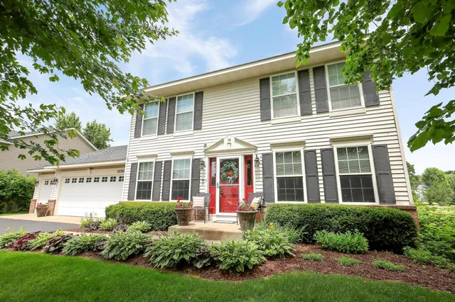 $425,000 | 10501 183rd Avenue Northwest, Elk River, MN 55330