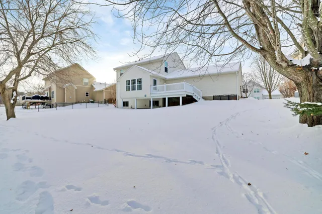 $425,000 | 10501 183rd Avenue Northwest, Elk River, MN 55330