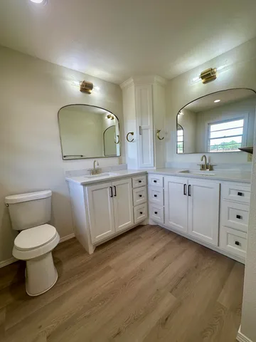 a view of an entryway