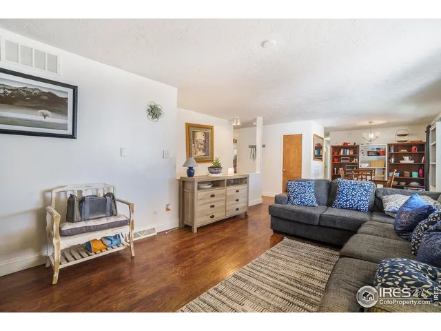 $414,900 | 433 38th Avenue, Greeley, CO 80634