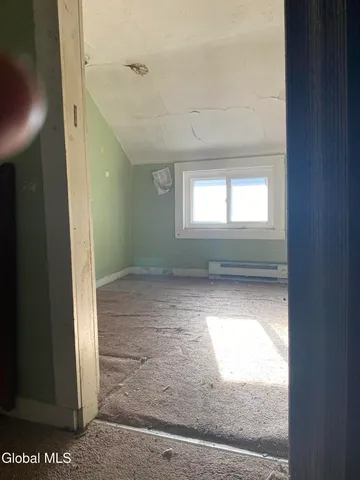 $79,900 | 76 Lawrence Street, Rensselaer, NY 12144