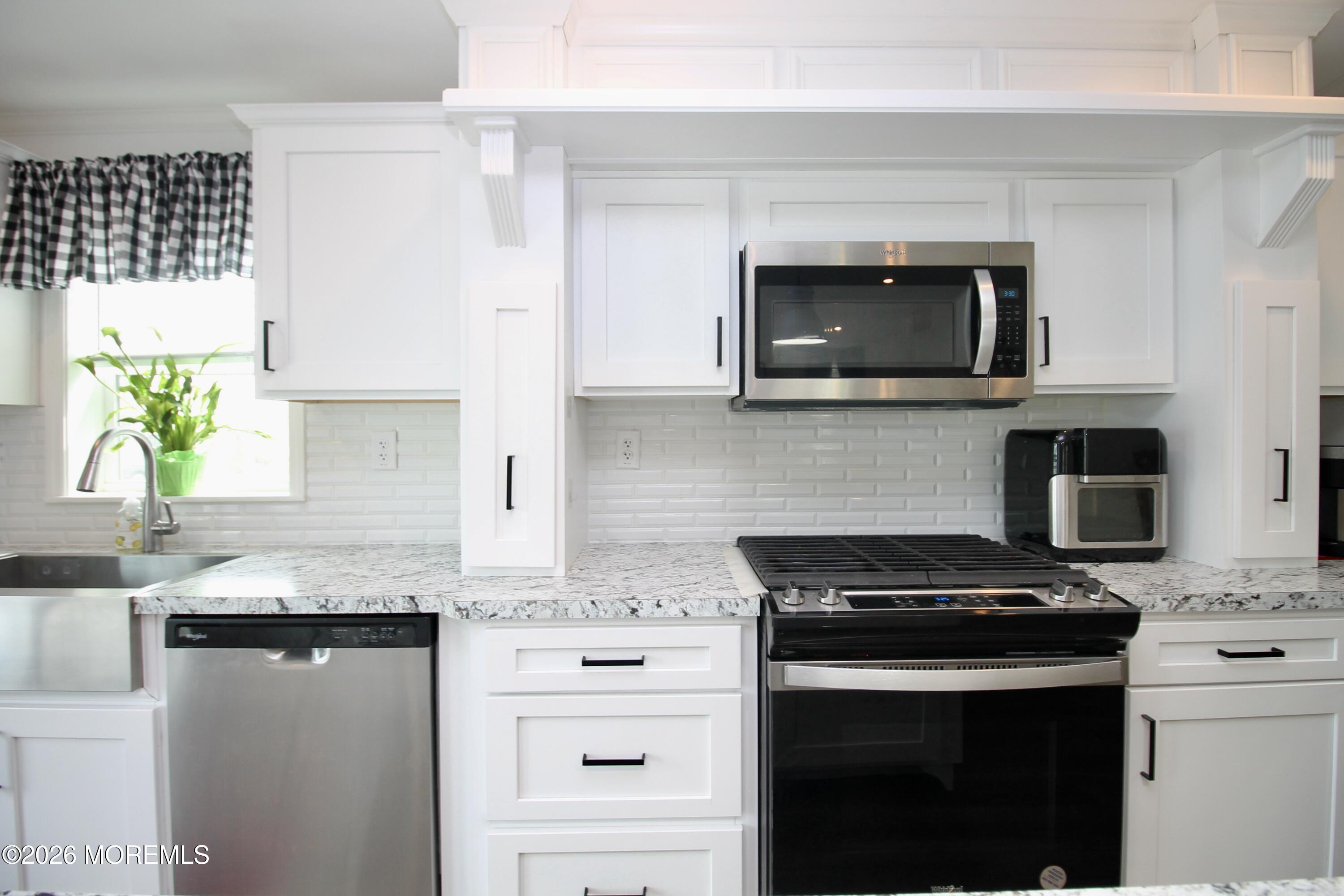 100 Woody Road Freehold, NJ 07728 - Photo 18 of 50 IMG_7792