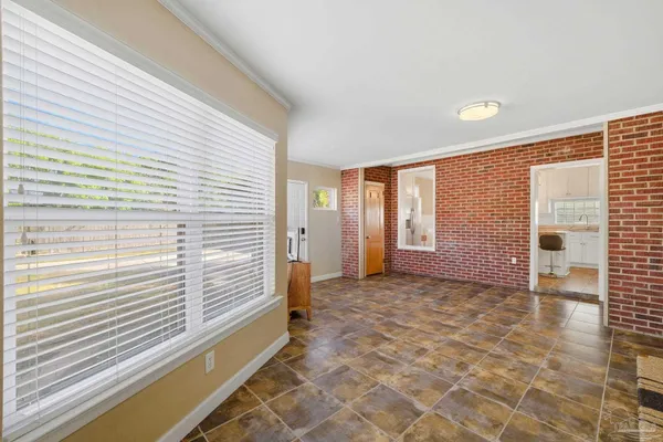 $1,825 | 1618 West Garden Street, Pensacola, FL 32502