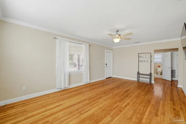 $1,825 | 1618 West Garden Street, Pensacola, FL 32502