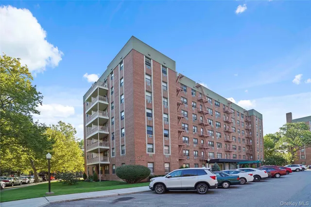 $140,000 | 84-20 153rd Avenue, Unit 5H | Lindenwood