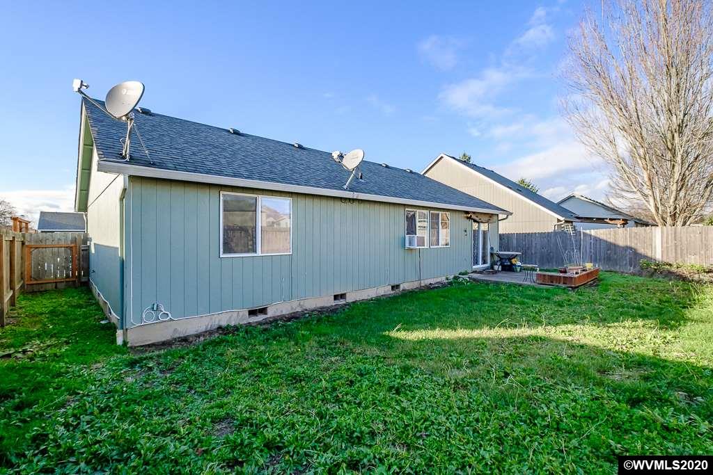 2477 Boston Street Southeast Albany, OR 97322 - Photo 29 of 35