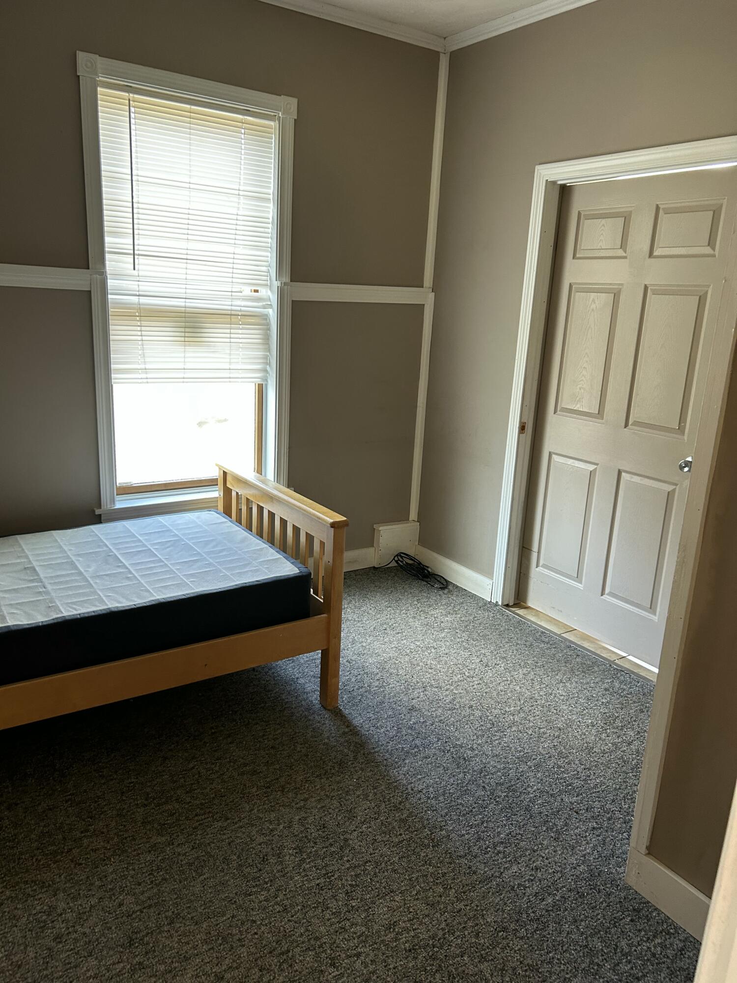 26 Clark Street Thomaston, ME 04861 - Photo 29 of 57 IMG_4543