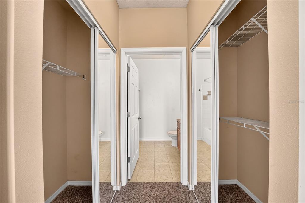 1185 Southwest 9th Road, Unit 409 Gainesville, FL 32601 - Photo 16 of 25 Gallery Image 16