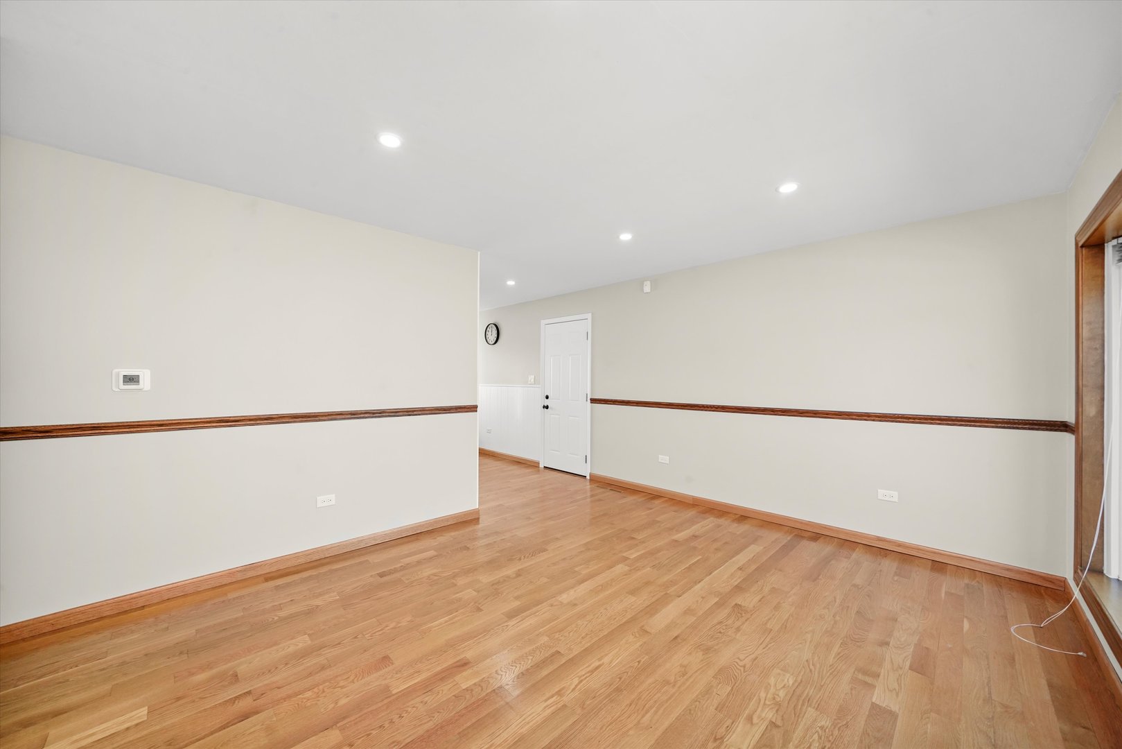 228 Kosan Circle Streamwood, IL 60107 - Photo 6 of 25