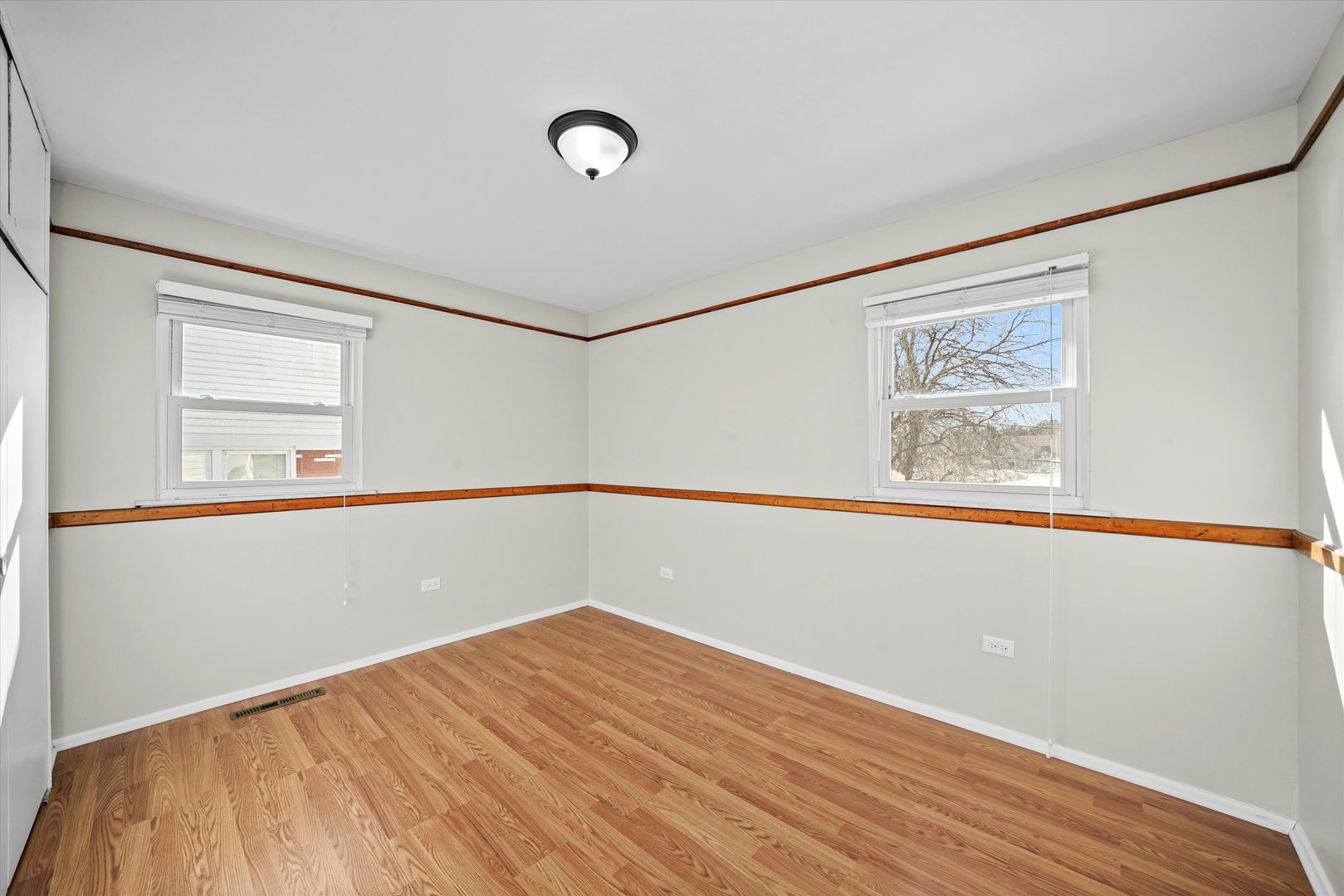 228 Kosan Circle Streamwood, IL 60107 - Photo 10 of 25