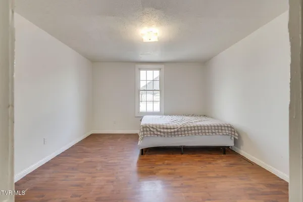 $1,525 | 818 5th Street, Bristol, TN 37620