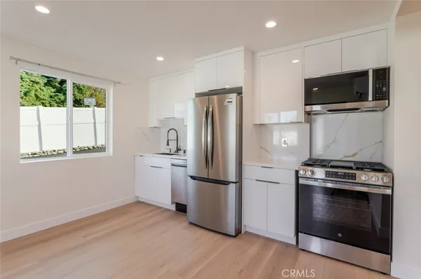 $2,200 | 10421 Pinyon Avenue, Tujunga, CA 91042