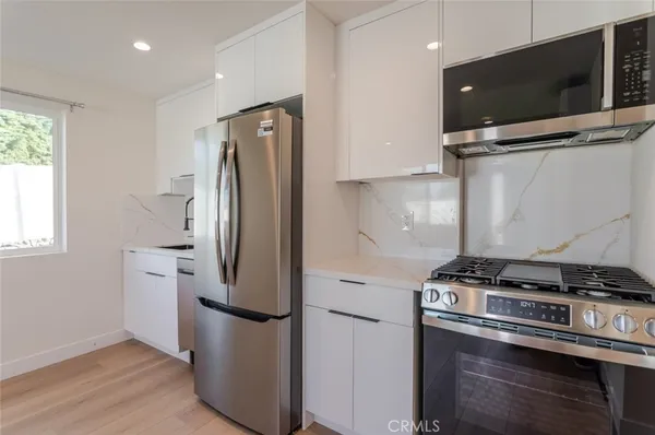 $2,200 | 10421 Pinyon Avenue, Tujunga, CA 91042