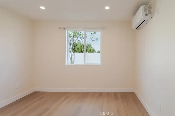 $2,200 | 10421 Pinyon Avenue, Tujunga, CA 91042