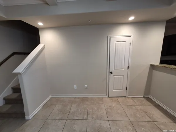 $1,395 | 6619 Arancione Avenue, Unit 102, San Antonio, TX 78233