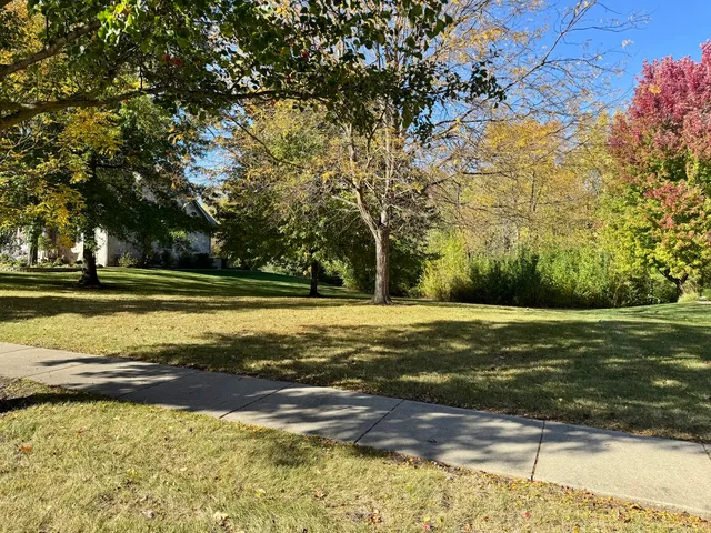 $125,000 | 25028 Old Oak Lane, Shorewood, IL 60404