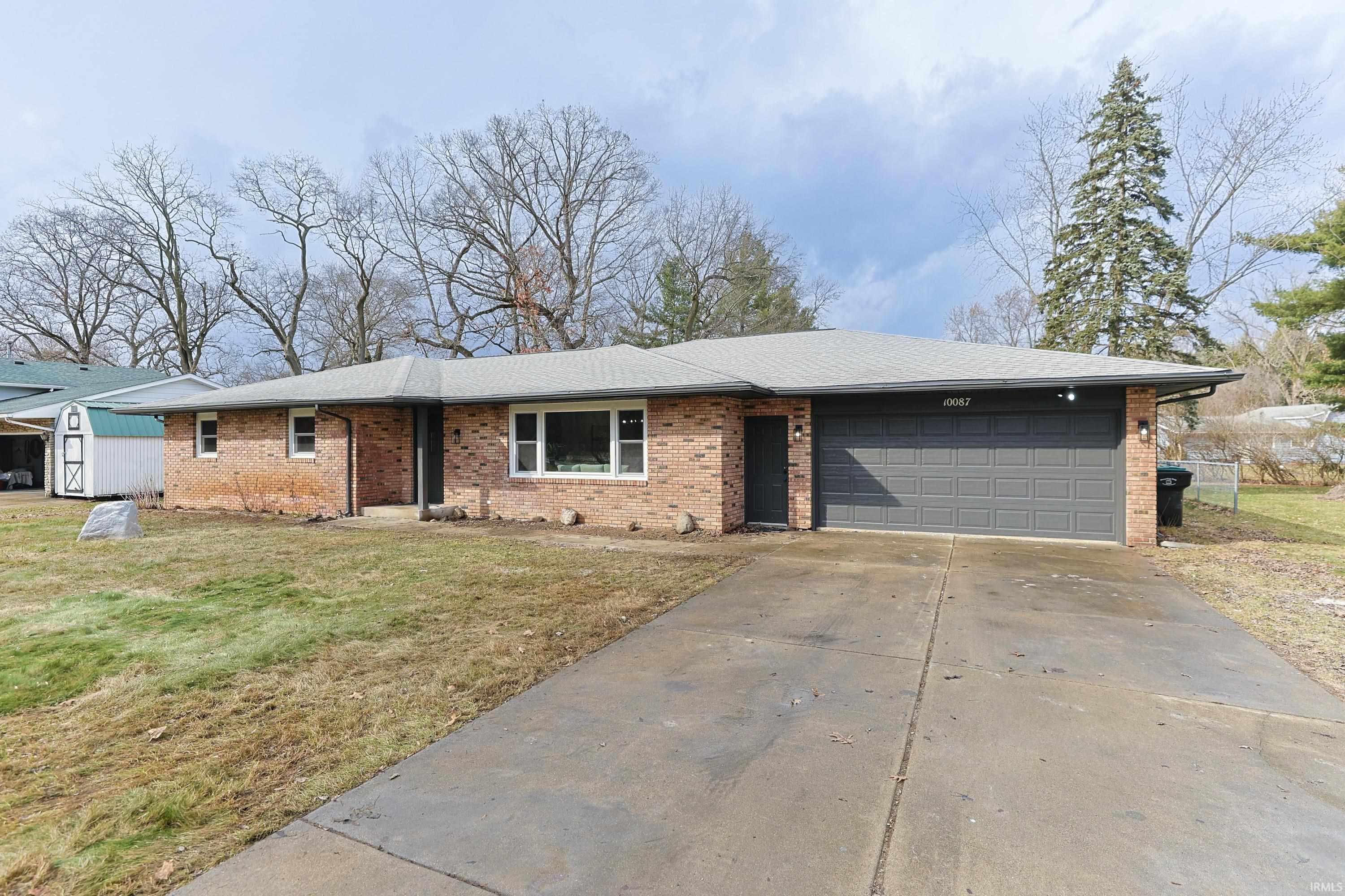 10087 Dunn Road Osceola, IN 46561 - Photo 2 of 31