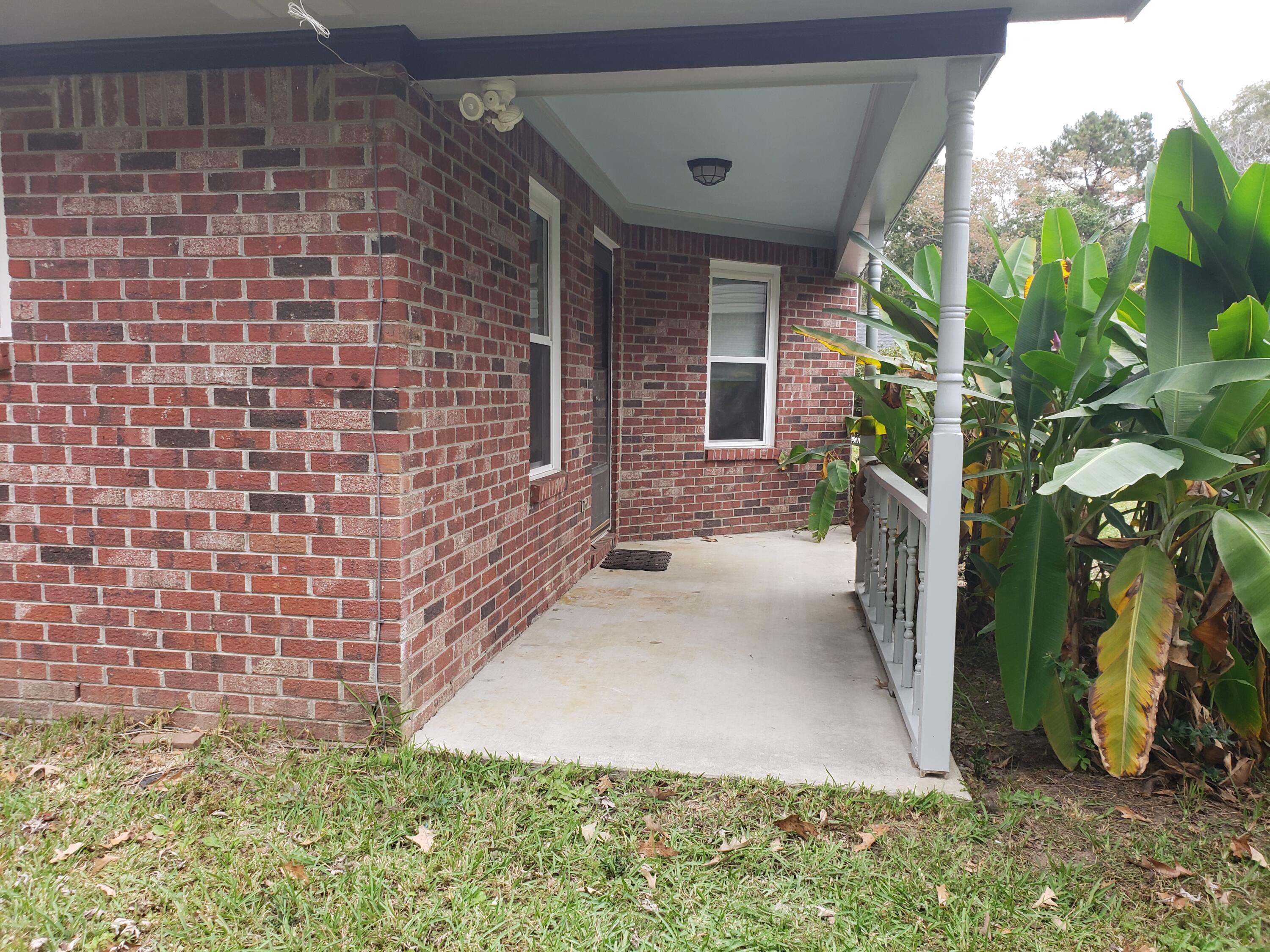 1015 Douglas Wayne Road Summerville, SC 29486 - Photo 21 of 24 Covered patio.