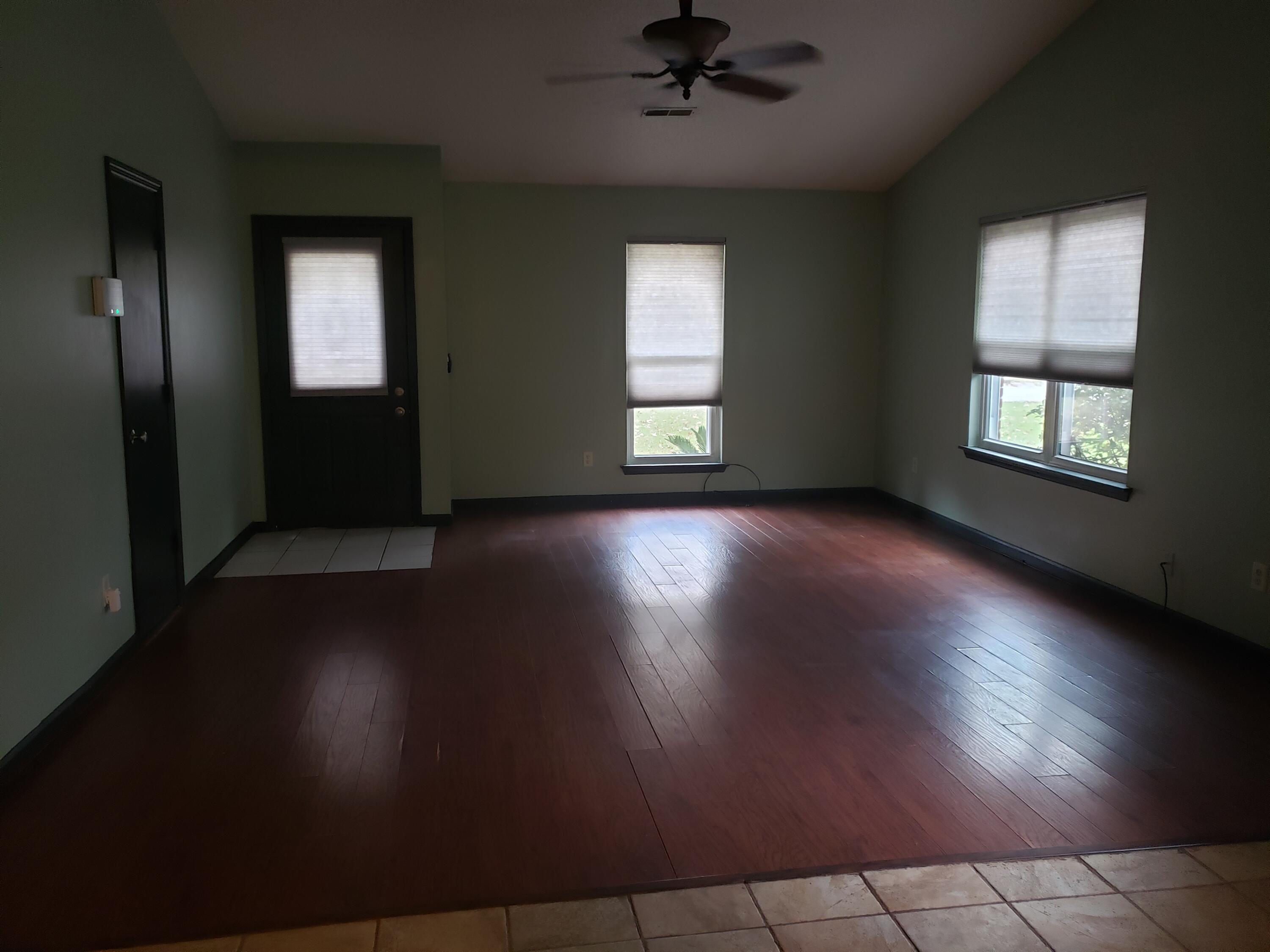 1015 Douglas Wayne Road Summerville, SC 29486 - Photo 4 of 24 Living room.