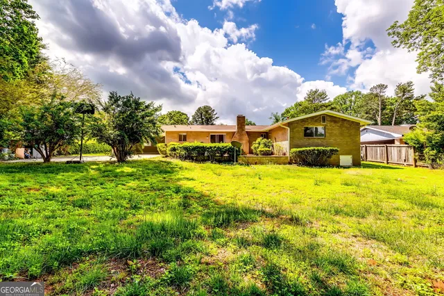 $2,200 | 4342 Riverwood Circle, Decatur, GA 30035