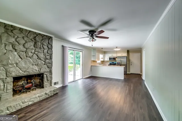 $2,200 | 4342 Riverwood Circle, Decatur, GA 30035